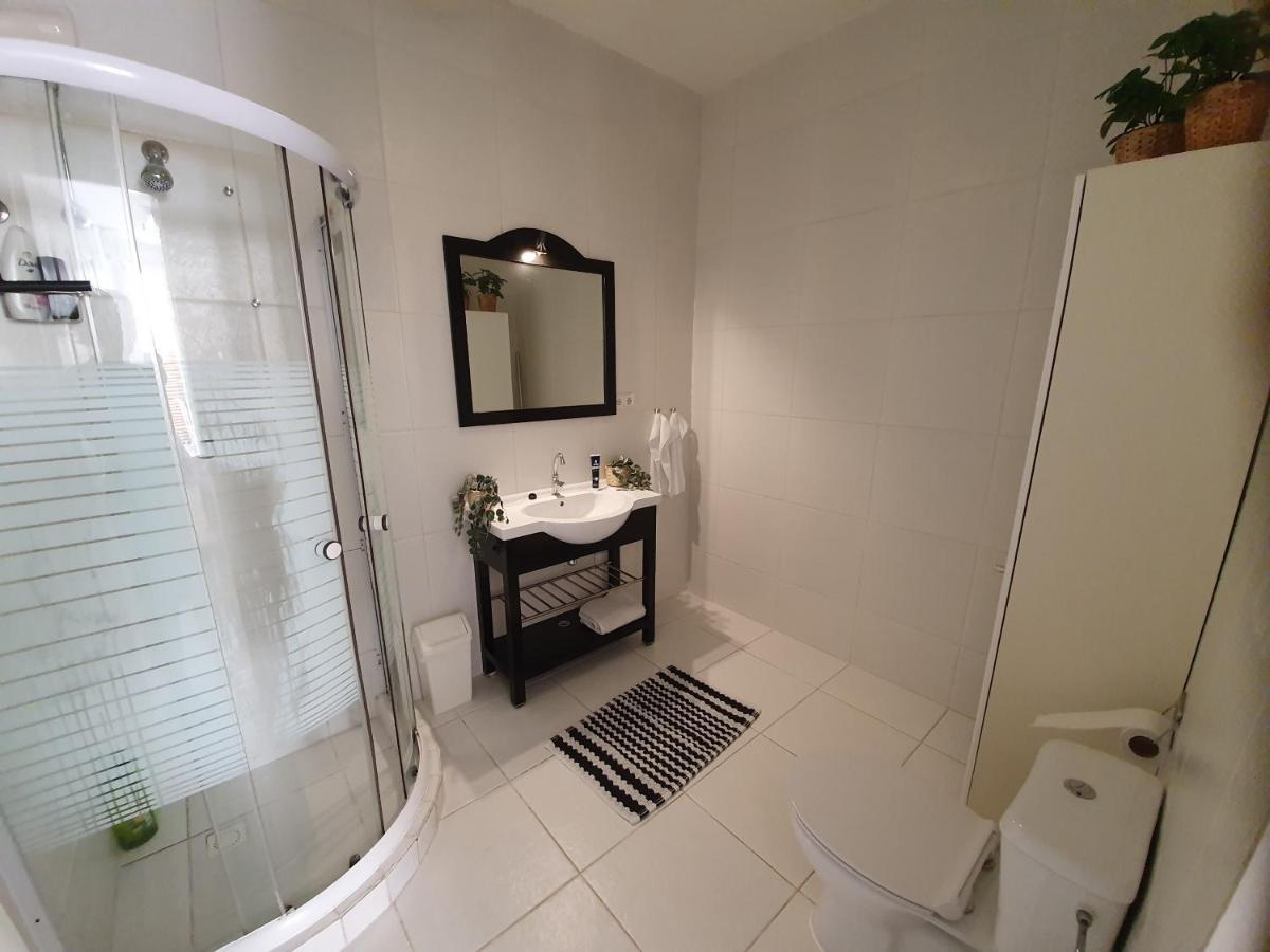A2 Apartment Budget At Jan Thiel Curacao エクステリア 写真
