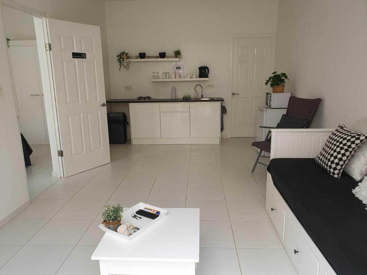 A2 Apartment Budget At Jan Thiel Curacao エクステリア 写真